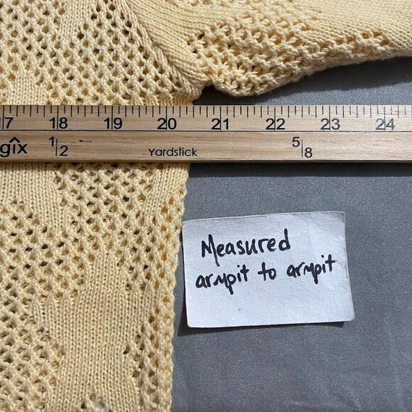 Christopher & Banks Size Large Butter Yellow Crochet Star Cardigan Preppy Shrug - Picture 8 of 9